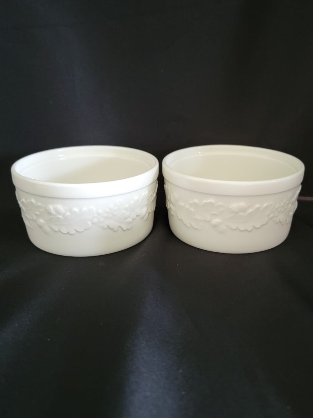 Rare Set of 2 Martha Stewart Everyday White Acorn Embossed Ramekin Dishes Bowls